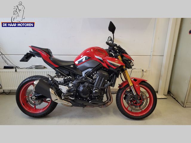 kawasaki - z900