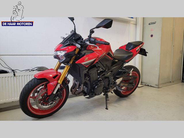 kawasaki - z900