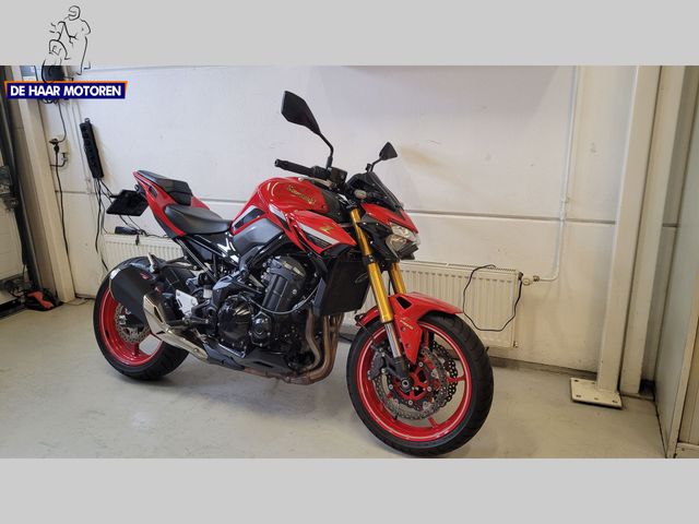 kawasaki - z900