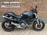 DUCATI M 696