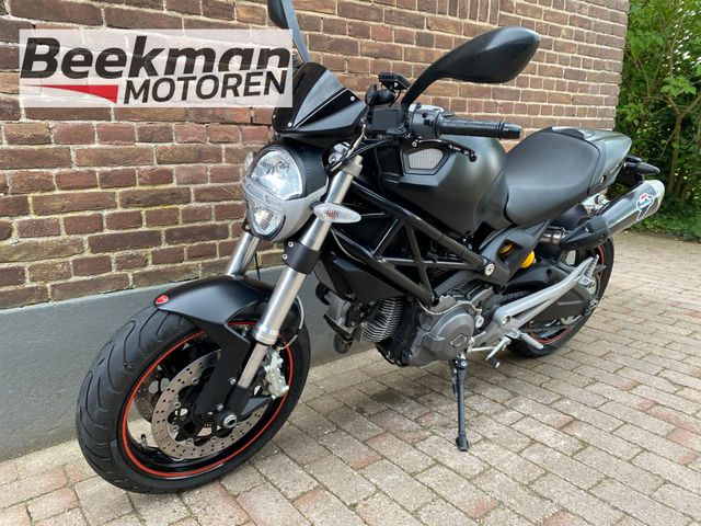 ducati - m-696