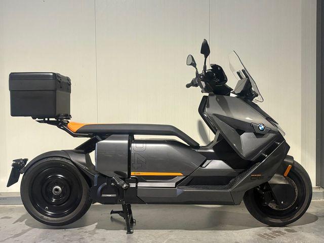 bmw - ce-04