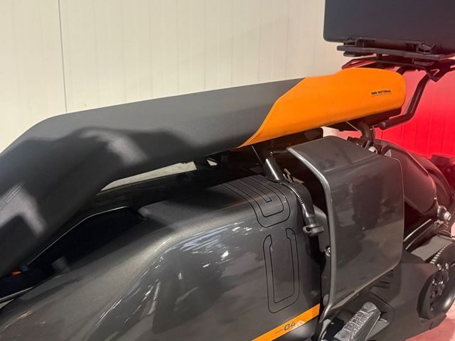 bmw - ce-04