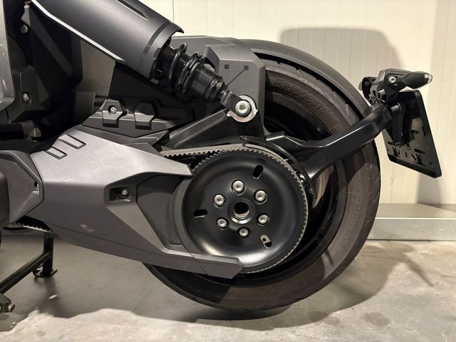 bmw - ce-04