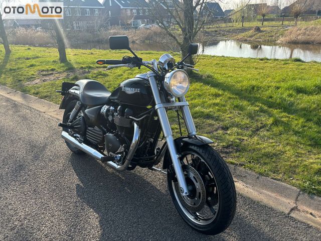triumph - speedmaster