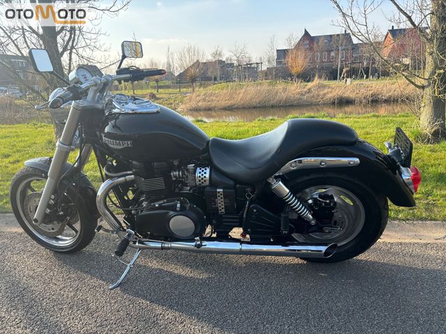 triumph - speedmaster