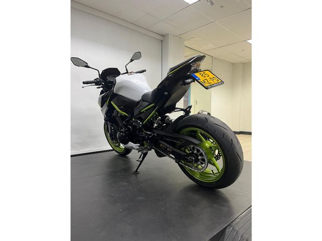 kawasaki - z900