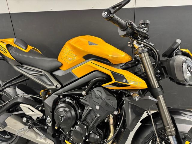 triumph - street-triple-rs