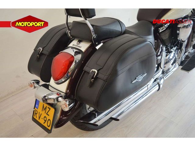 suzuki - 800-intruder