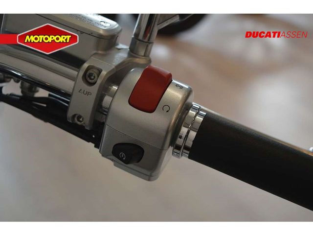 suzuki - 800-intruder
