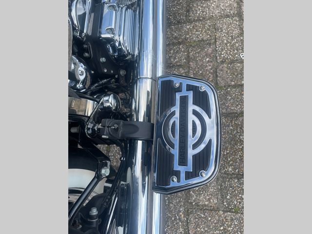 harley-davidson - heritage-softail-classic-flstc