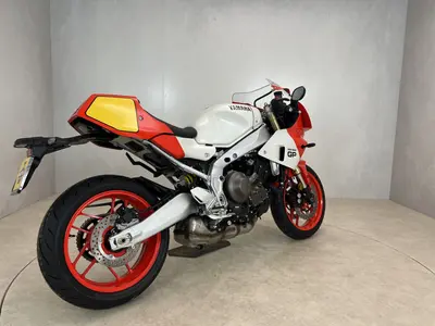 YAMAHA XSR 900 GP – foto 3