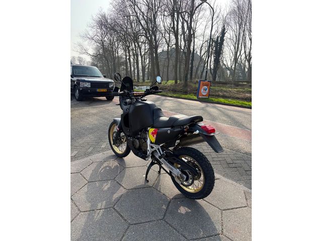 honda - xrv-650-africa-twin