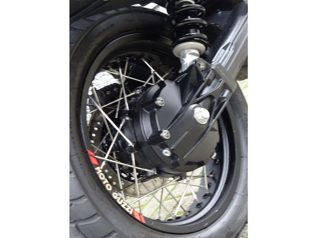 moto-guzzi - v-85-tt-travel