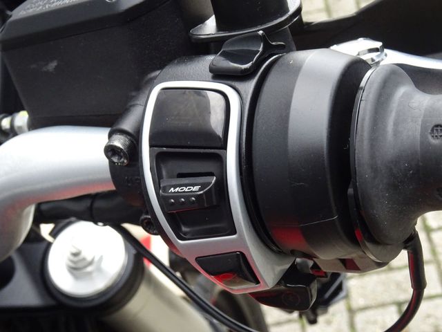 moto-guzzi - v-85-tt-travel