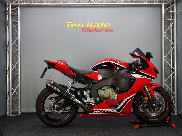 honda - cbr-1000-rr-fireblade