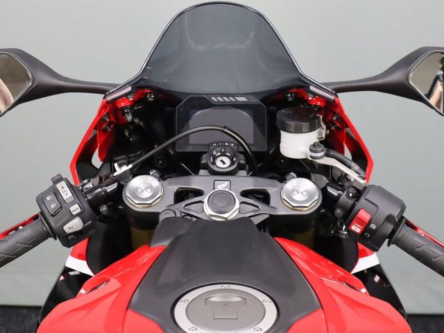 honda - cbr-1000-rr-fireblade