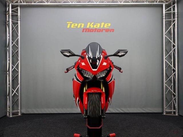 honda - cbr-1000-rr-fireblade