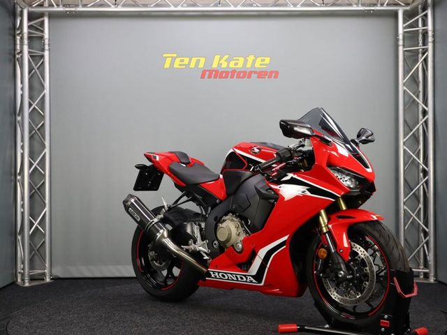 honda - cbr-1000-rr-fireblade
