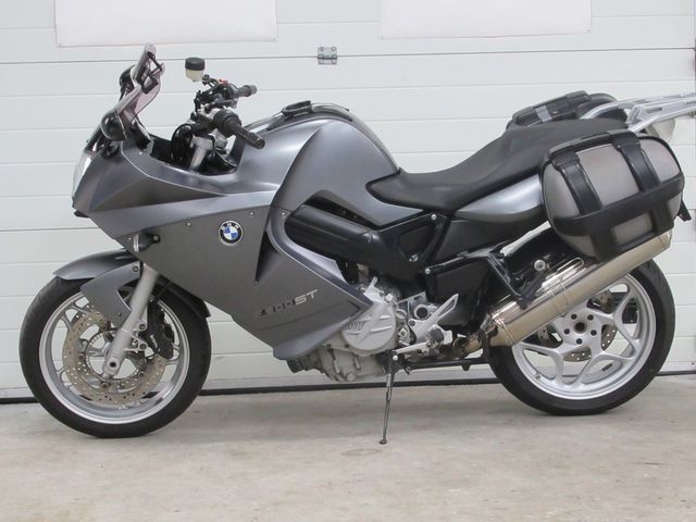 bmw - f-800-st