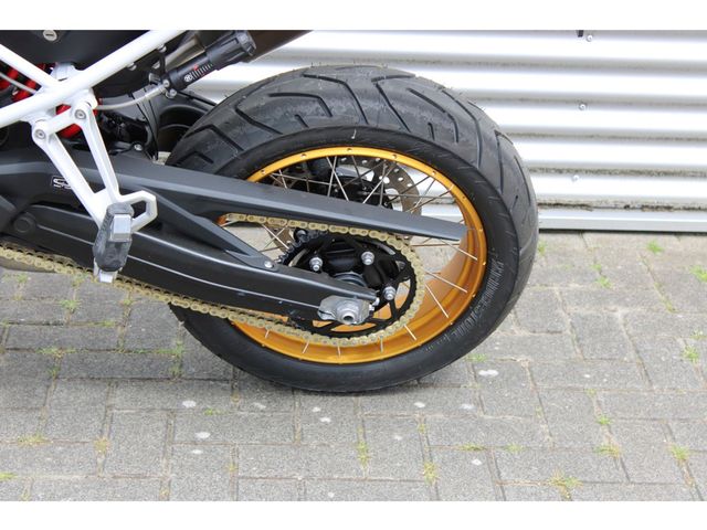 bmw - f-900-gs
