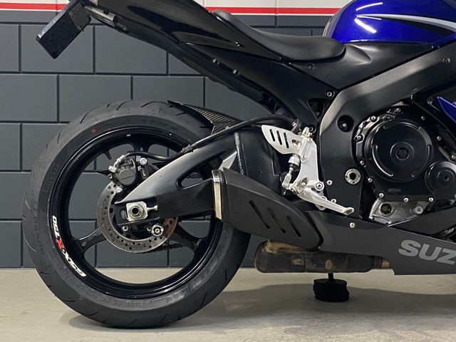 suzuki - gsx-r-750