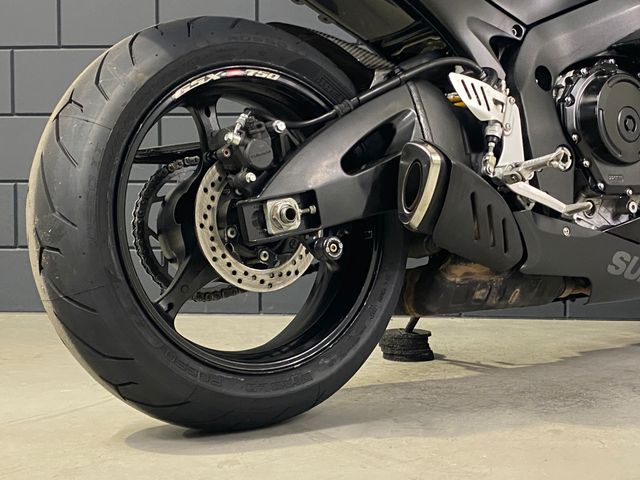 suzuki - gsx-r-750