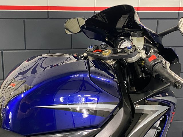 suzuki - gsx-r-750