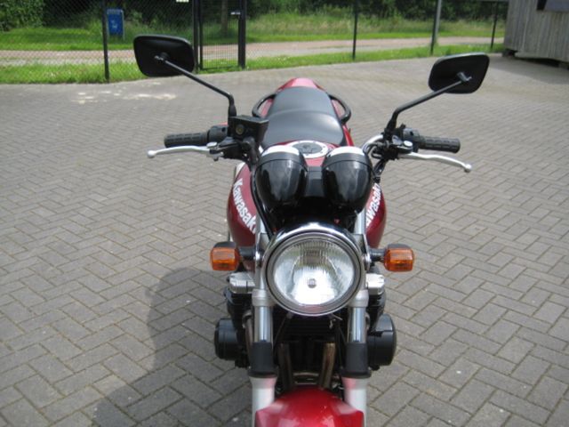 kawasaki - zr-750