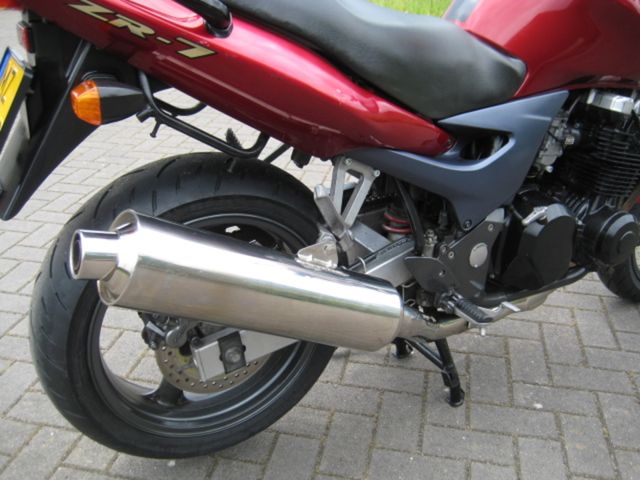 kawasaki - zr-750