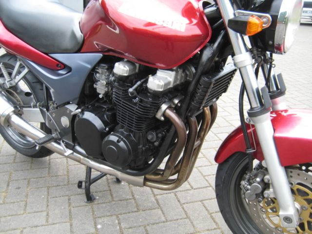 kawasaki - zr-750
