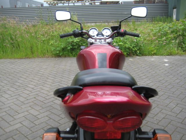 kawasaki - zr-750
