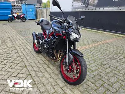 KAWASAKI Z900 PERFORMANCE – foto 2