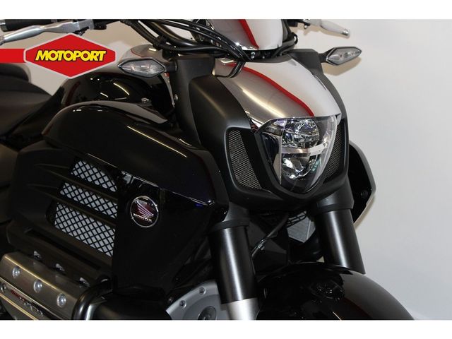 honda - f6-c-gl-1800-valkyrie