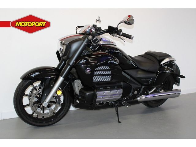 honda - f6-c-gl-1800-valkyrie