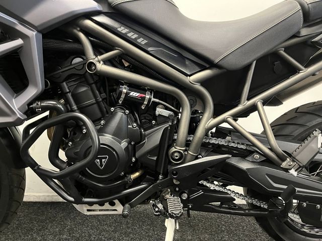 triumph - tiger-800-xcx