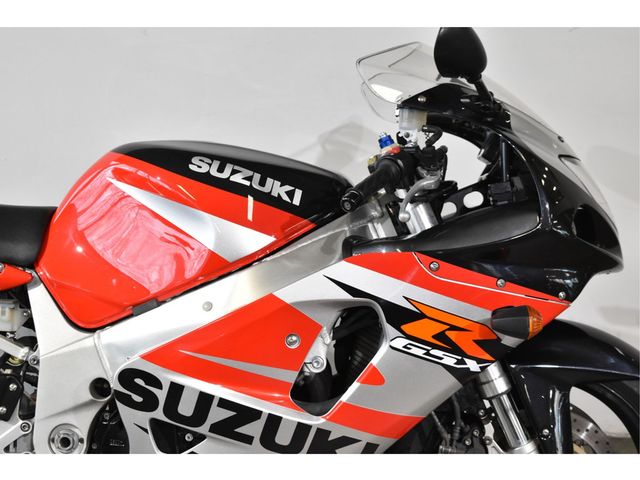 suzuki - gsx-r-750