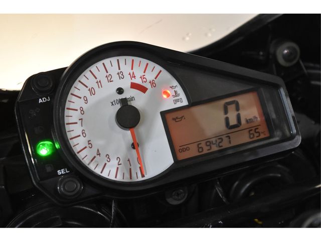 suzuki - gsx-r-750