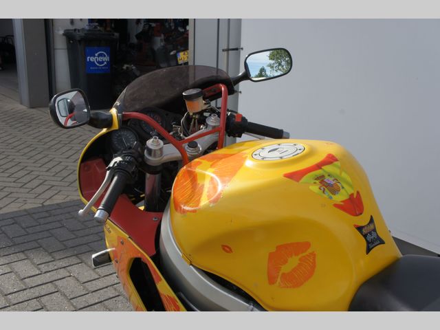 honda - cbr-900-rr-fireblade