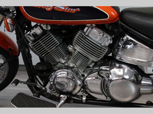 yamaha - xvs-650-dragstar
