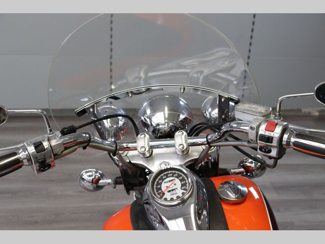 yamaha - xvs-650-dragstar