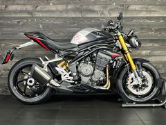 TRIUMPH SPEED TRIPLE 1200 RS