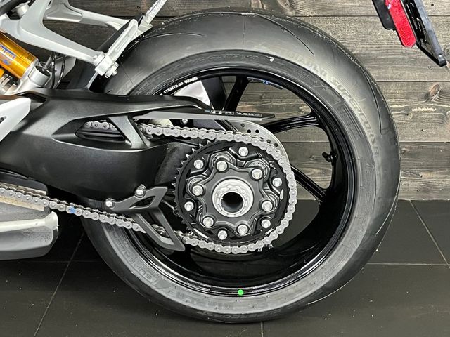 triumph - speed-triple-1200-rs