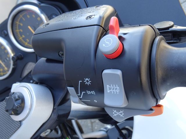 bmw - r-1100-s
