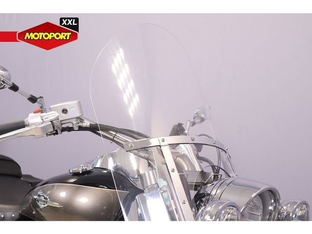 suzuki - c-1800-lc-intruder