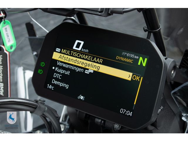 bmw - r-1300-gs-triple-black