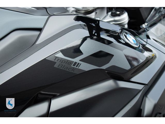 bmw - r-1300-gs-triple-black