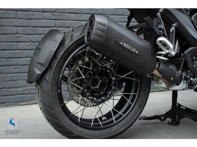 bmw - r-1300-gs-triple-black