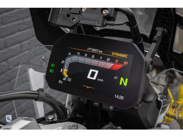 bmw - r-1300-gs-triple-black