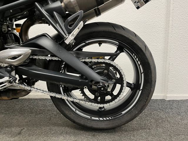 triumph - street-triple